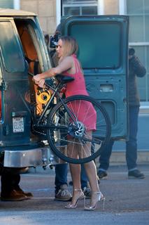 Jennifer Lawrence feet photo thumbnail