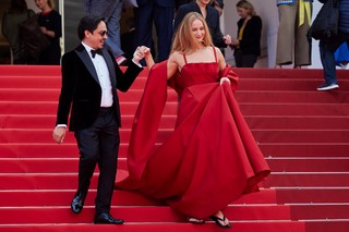 Jennifer Lawrence feet photo thumbnail