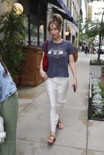 Jennifer Lawrence feet photo 2