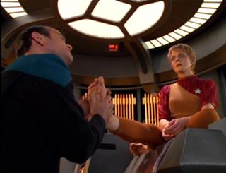 Jennifer Lien feet photo 8