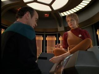 Jennifer Lien feet photo 9