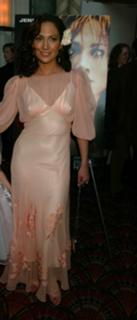 Jennifer Lopez feet photo thumbnail