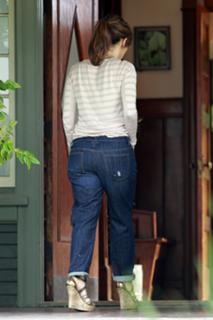 Jennifer Lopez feet photo thumbnail