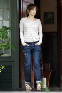 Jennifer Lopez feet photo thumbnail