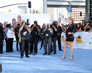 Jennifer Lopez feet photo thumbnail