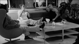 Jennifer Lopez feet photo thumbnail