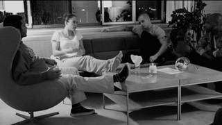 Jennifer Lopez feet photo thumbnail