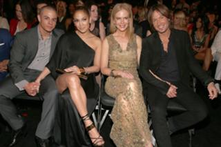 Jennifer Lopez feet photo thumbnail