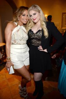 Jennifer Lopez feet photo thumbnail