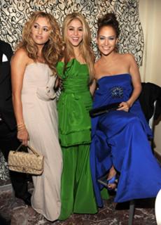 Jennifer Lopez feet photo thumbnail