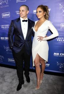 Jennifer Lopez feet photo thumbnail