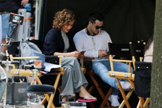 Jennifer Lopez feet photo thumbnail