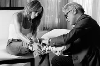 Jennifer Lopez feet photo thumbnail