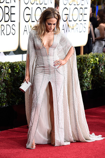 Jennifer Lopez feet photo thumbnail