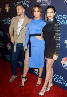 Jennifer Lopez feet photo thumbnail