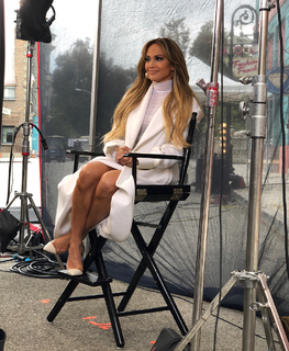 Jennifer Lopez feet photo thumbnail