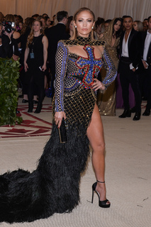 Jennifer Lopez feet photo thumbnail