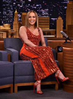 Jennifer Lopez feet photo thumbnail