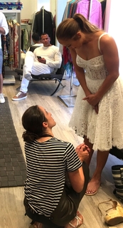 Jennifer Lopez feet photo thumbnail