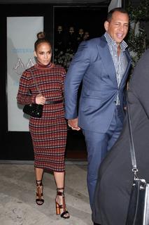 Jennifer Lopez feet photo thumbnail