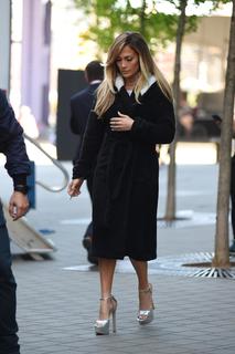 Jennifer Lopez feet photo thumbnail