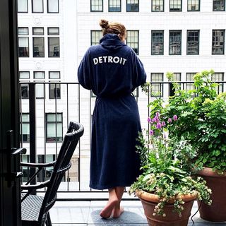 Jennifer Lopez feet photo thumbnail