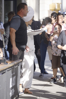 Jennifer Lopez feet photo thumbnail