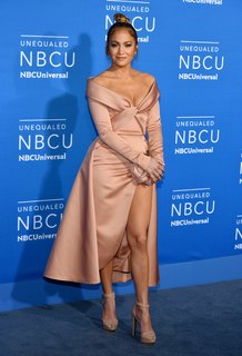 Jennifer Lopez feet photo thumbnail