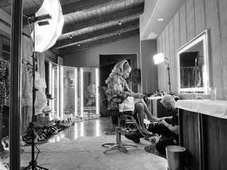 Jennifer Lopez feet photo thumbnail