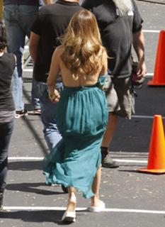 Jennifer Lopez feet photo thumbnail