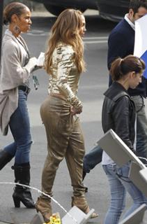Jennifer Lopez feet photo thumbnail