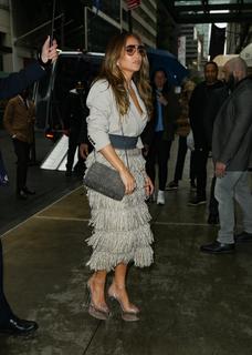 Jennifer Lopez feet photo thumbnail
