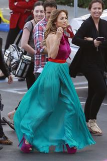 Jennifer Lopez feet photo thumbnail