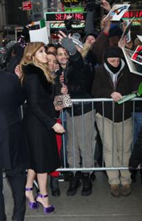 Jennifer Lopez feet photo thumbnail