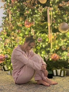 Jennifer Lopez feet photo 7