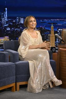 Jennifer Lopez feet photo 14