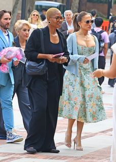 Jennifer Lopez feet photo 12