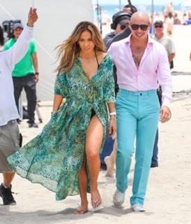 Jennifer Lopez feet photo thumbnail