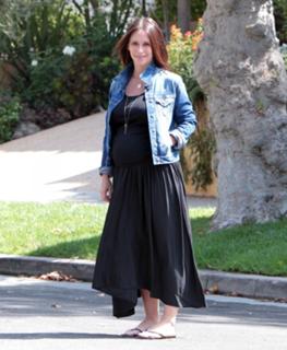 Jennifer Love Hewitt feet photo thumbnail