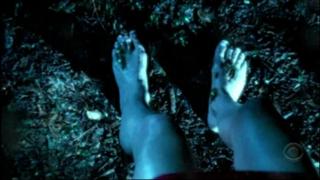 Jennifer Love Hewitt feet photo thumbnail