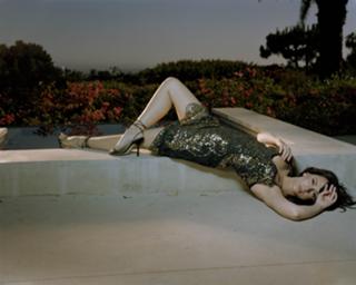 Jennifer Love Hewitt feet photo thumbnail