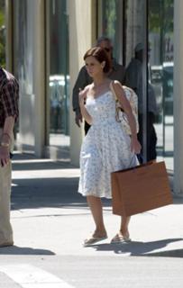 Jennifer Love Hewitt feet photo thumbnail