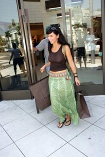 Jennifer Love Hewitt feet photo thumbnail