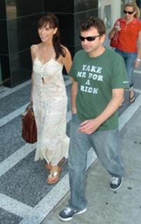 Jennifer Love Hewitt feet photo thumbnail