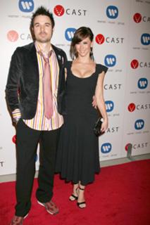 Jennifer Love Hewitt feet photo thumbnail