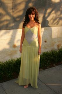 Jennifer Love Hewitt feet photo thumbnail