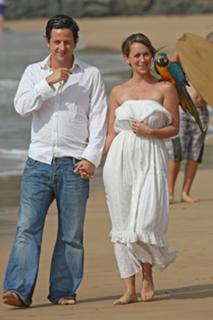 Jennifer Love Hewitt feet photo thumbnail