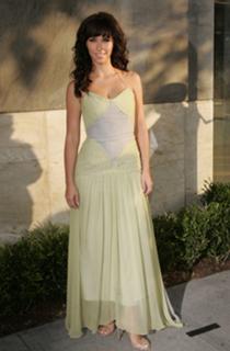 Jennifer Love Hewitt feet photo thumbnail