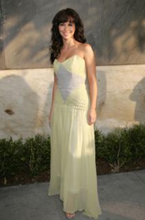 Jennifer Love Hewitt feet photo thumbnail