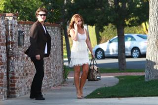 Jennifer Love Hewitt feet photo thumbnail